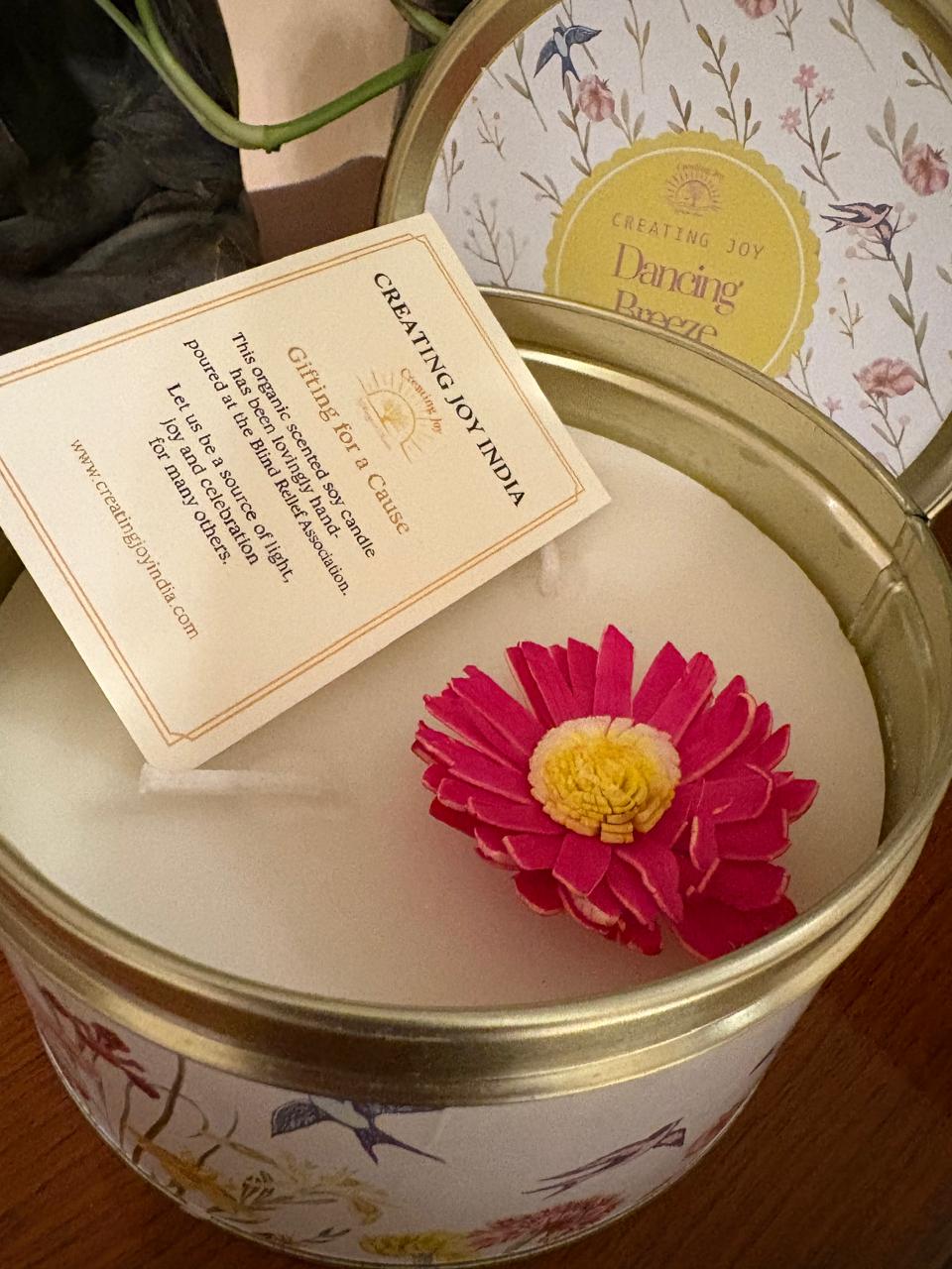 Dancing Breeze 3-Wick Pure Soy Candle