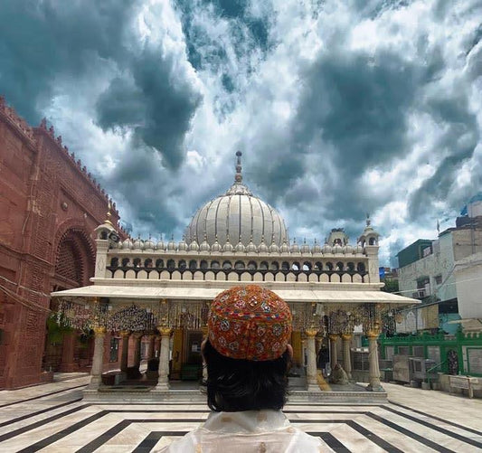 Serene Dargah Visit - Hazrat Nizamuddin Aulia